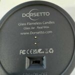 De DORSETTO oplaadbare led kaarsen set (105 uur) met 3D-vlam en afstandsbediening combineert luxe met technologie voor een warme, authentieke sfeer in elke ruimte. Inclusief ronde zwarte basis, productdetails, certificeringen en aan-uit schakelaar.